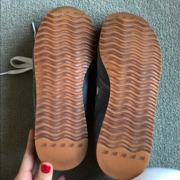 New balance sneakers size 7 - Picture 4 of 6